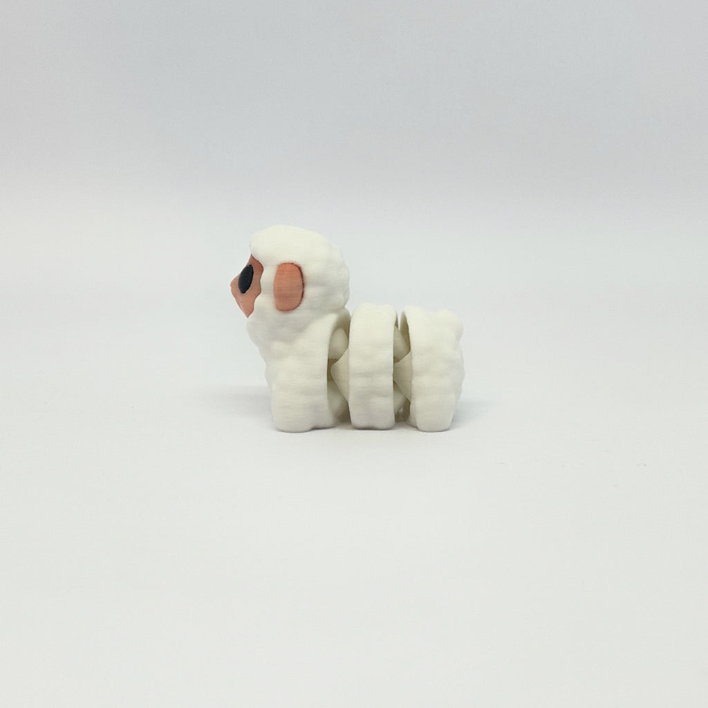 Baby Sheep - Niedliches Schäfchen