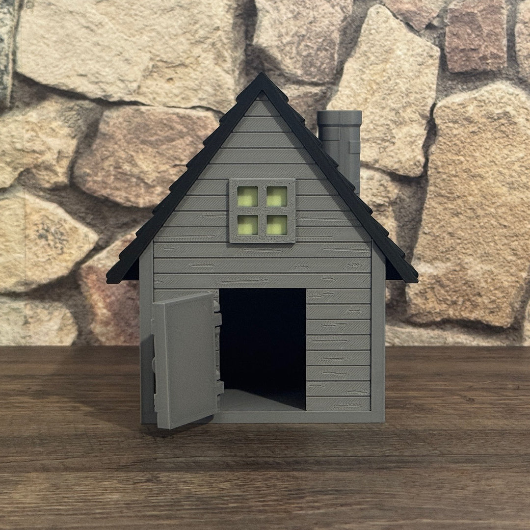 Haunted House – Dekohaus mit Tür und Kamin