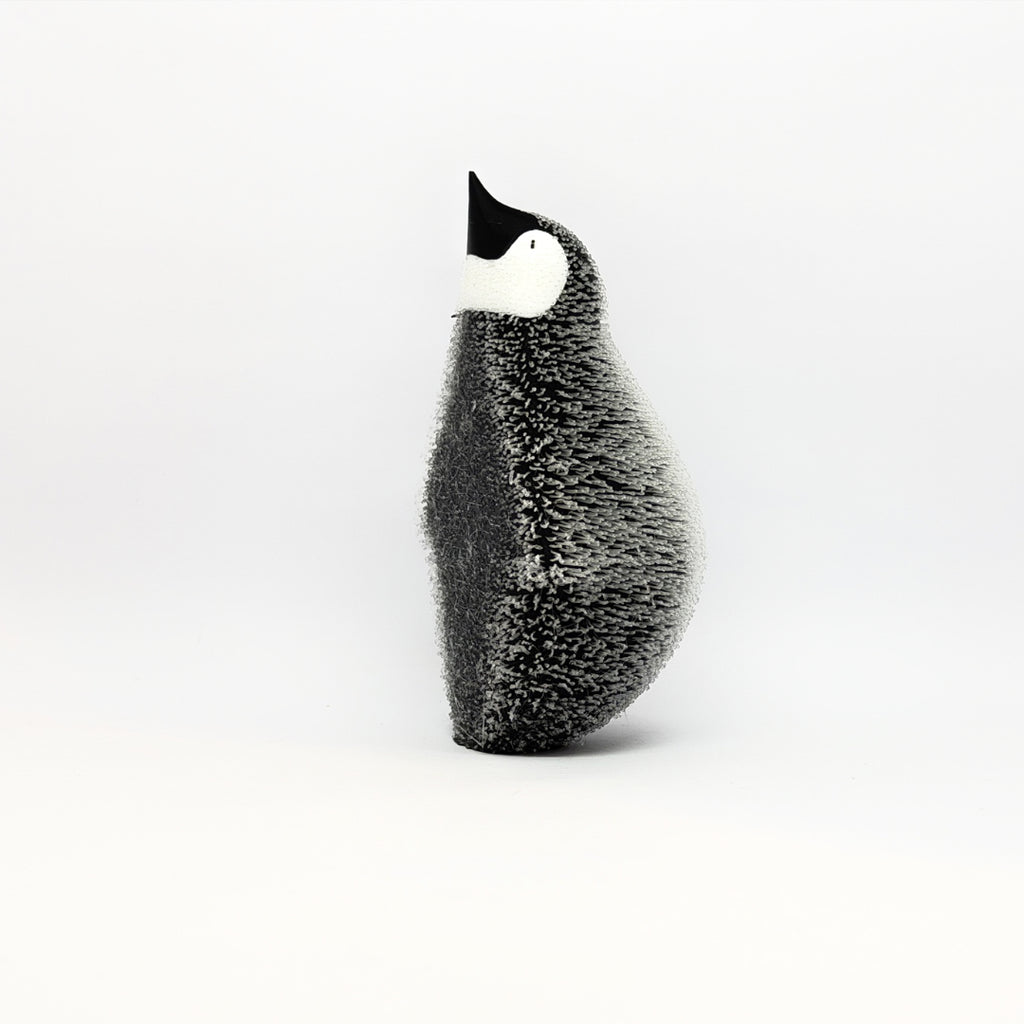 Flauschiger Pinguin Liegend