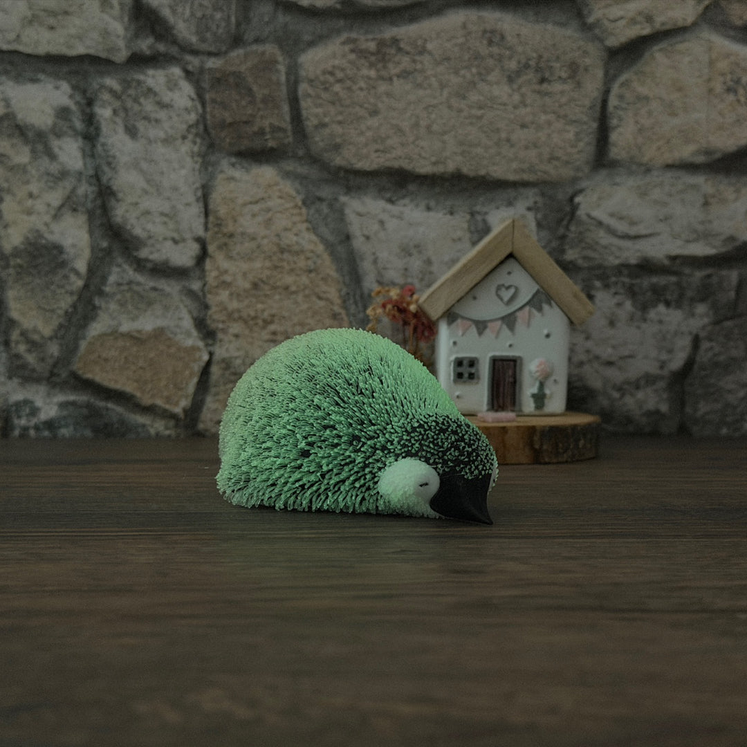 Flauschiger Pinguin Liegend