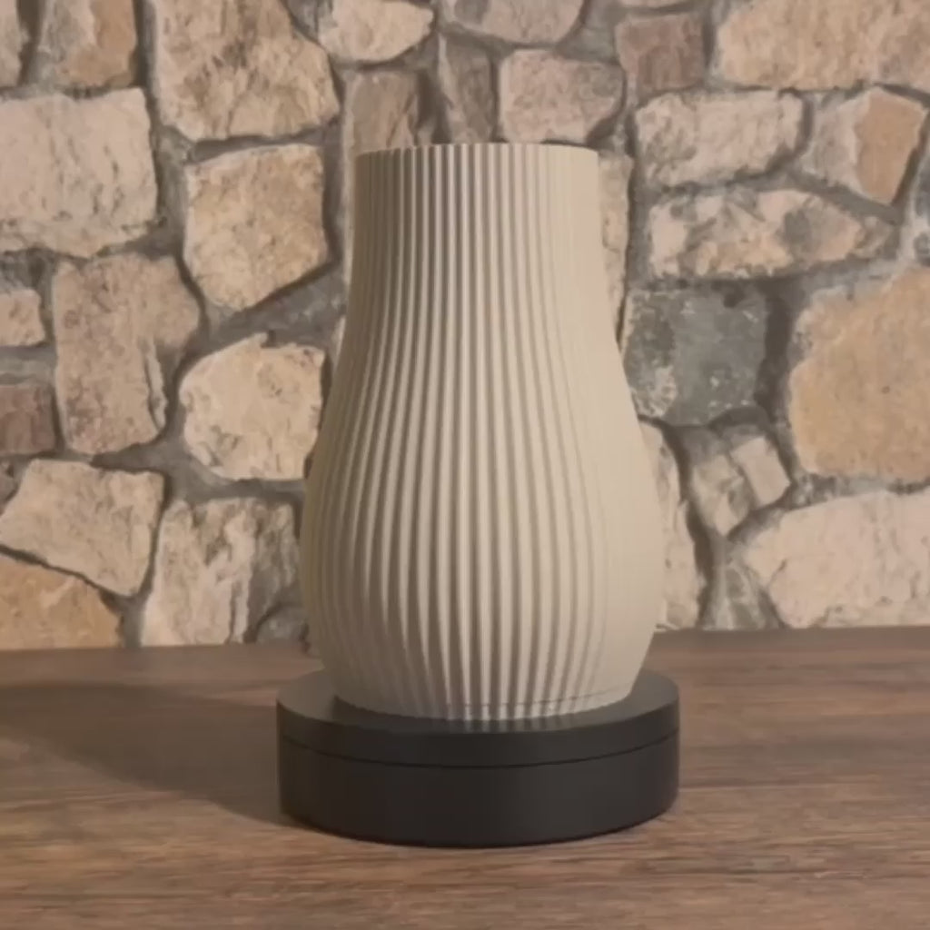 Moderne Vase geriffelt – Zeitloses Design