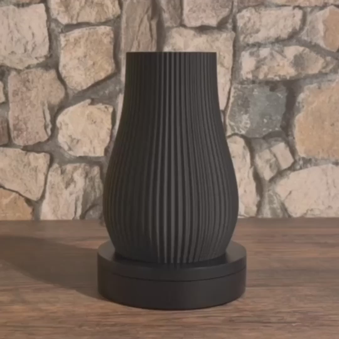 Moderne Vase geriffelt – Zeitloses Design